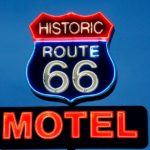 Historic Route 66 Motel sign USA come scegliere dove dormire in america