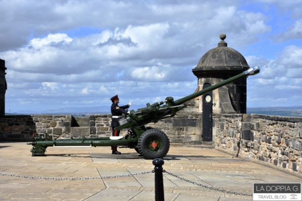 Colpo di cannone dal Castello di Edimburgo